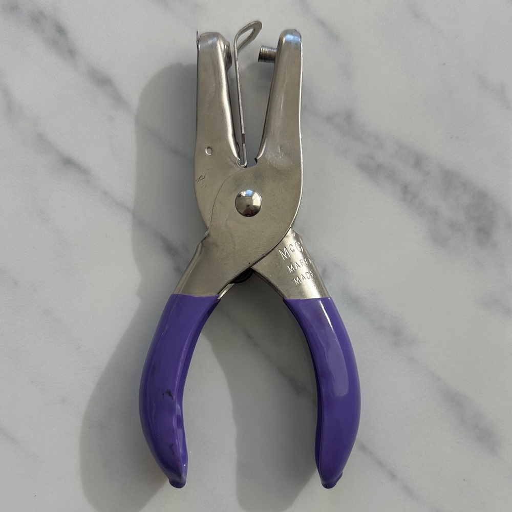 McGill Co Purple Handheld Hole Punch